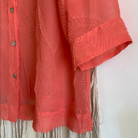 💛4 for $25 - Boho leaf textured button down sheer blouse. L/XL - Picture 4 of 8